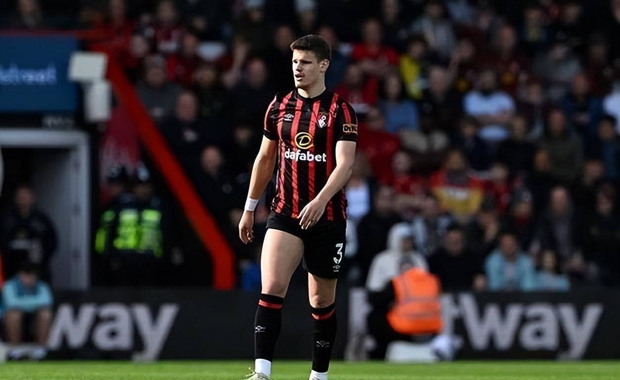 ayx爱游戏注册登录东契奇在利物浦比赛中刷新纪录，刷新纪录引发热议！